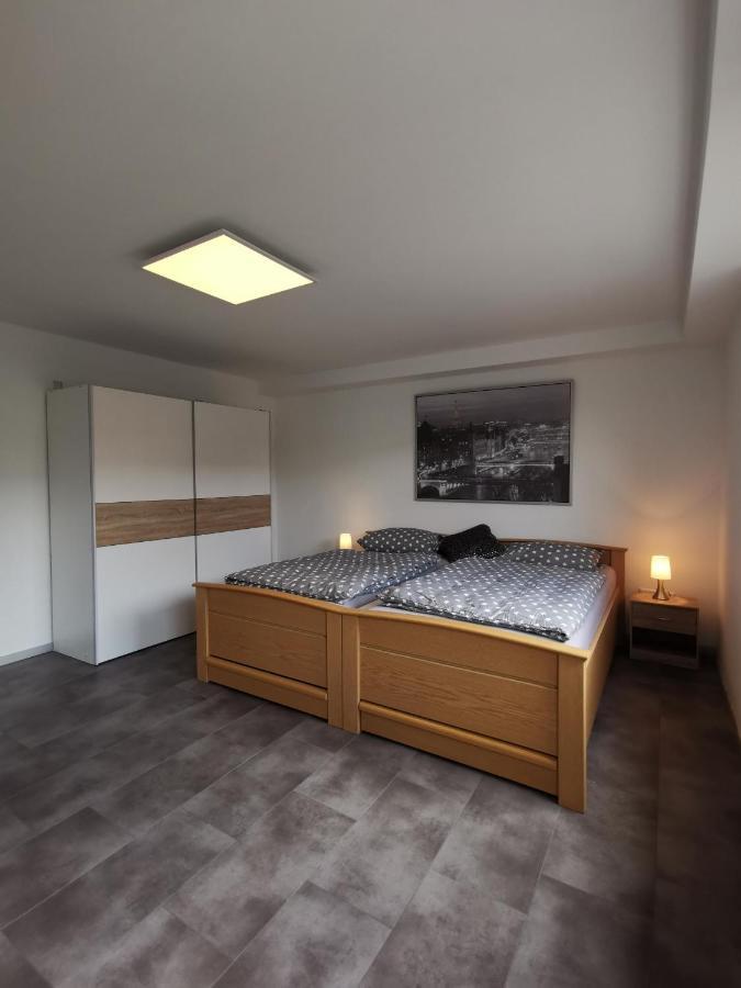 Moderne Wohnung Mit Terrasse Und Eigenem Zugang. رمشيد المظهر الخارجي الصورة